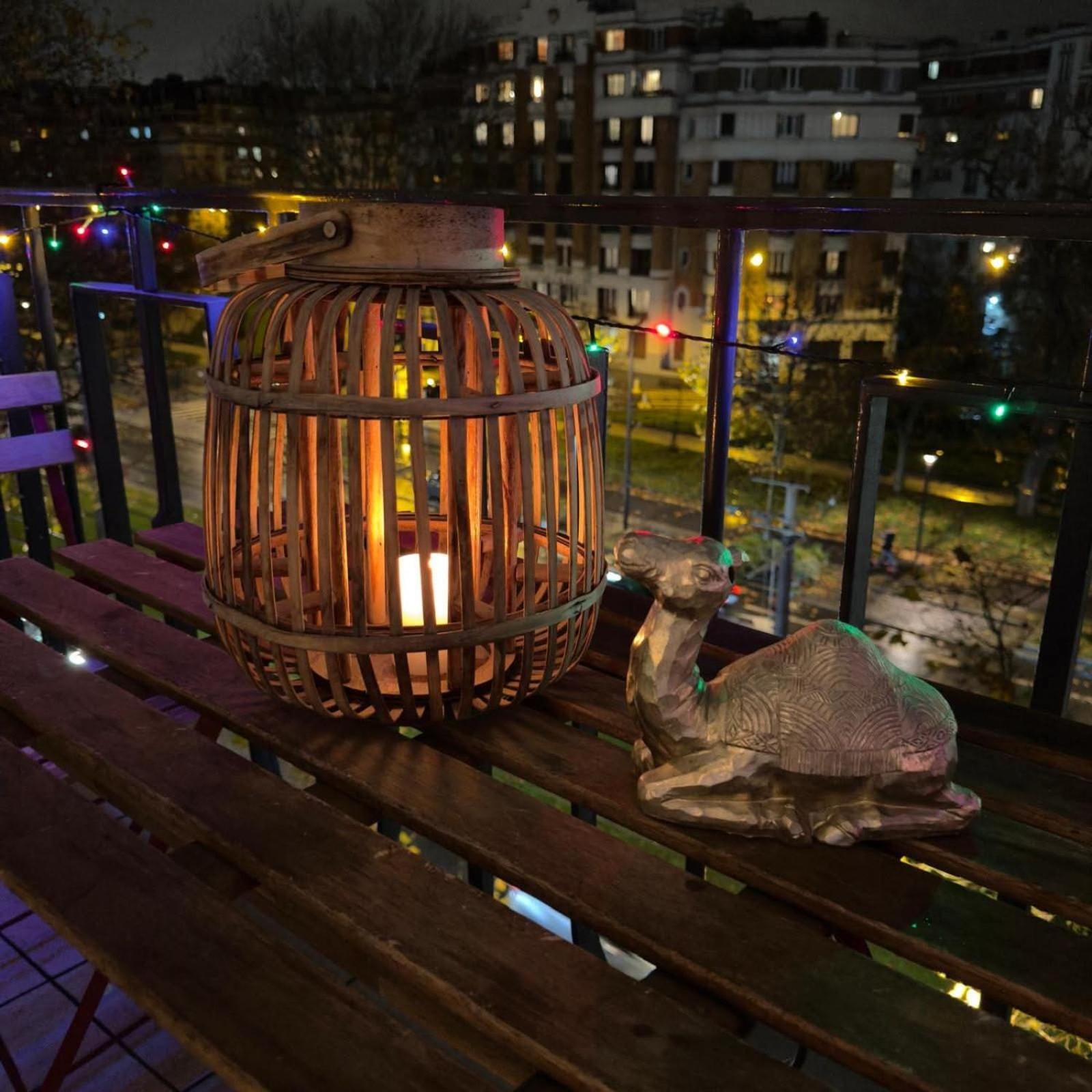 Magnifique 12 * Paris
